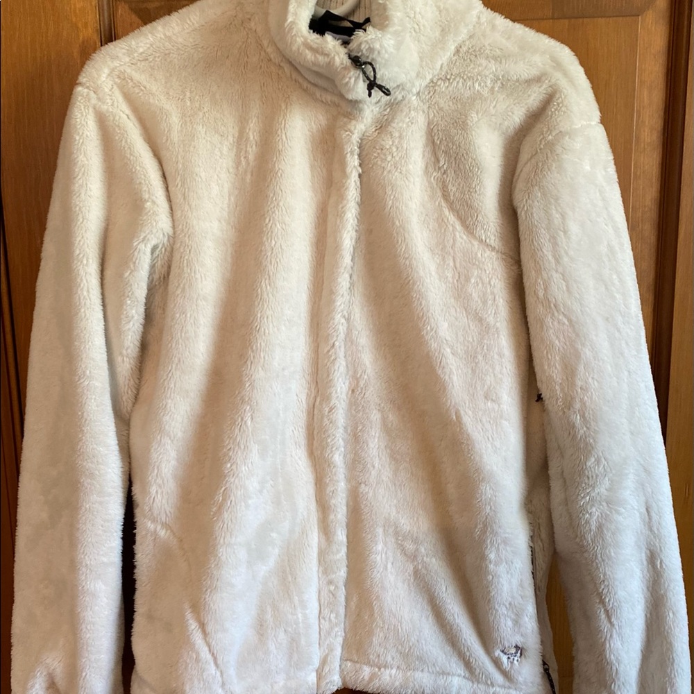 Mountain Hardwear super soft and fluffy fleece jacket 🐑